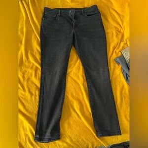 American Eagel Men’s Black Jean size 38